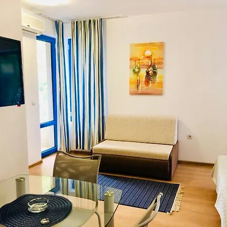 Апартаменты Excelsior Apart 19a Солнечный берег