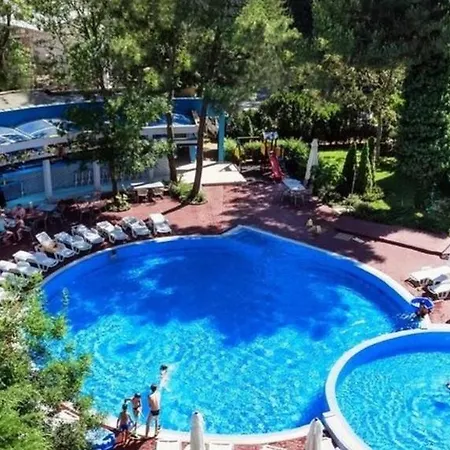 Excelsior Apart 19a Апартаменты